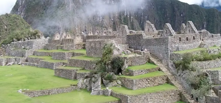 Viaje escolar Cusco versión móvil
